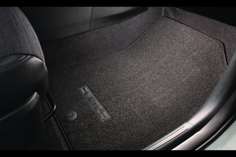 2023 Kia Seltos Floor Mats - Midtown Accessories
