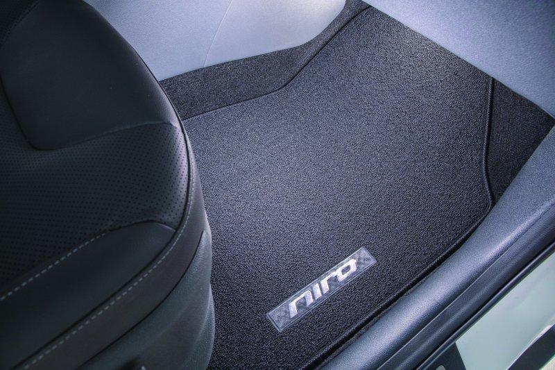 Kia Niro Plug-In Hybrid Floor Mats, Carpet